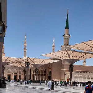 Roya Al Andalus Médine